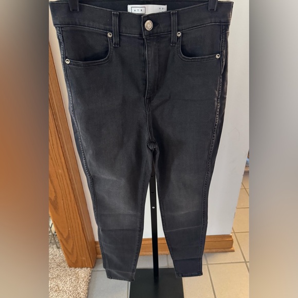 NWT (In Plastic Wrap) Women’s AYR Size 31 x 26 “The Riser” Style Jeans in Onyx - Picture 9 of 12